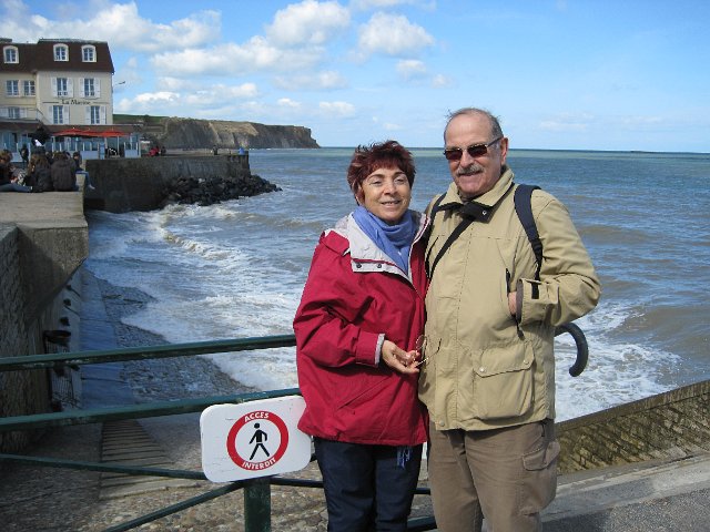 normandy_034.JPG - ALISA AND I WITH POINTE DU HOC IN THE BACKGROUND